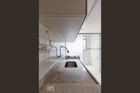 Apartamento à venda com 62m², 2 quartos e 1 vagaCozinha