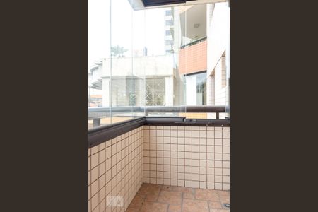 Apartamento para alugar com 180m², 3 quartos e 2 vagas Apartamento para alugar com 180m², 3 quartos e 2 vagasVaranda do Quarto 1
