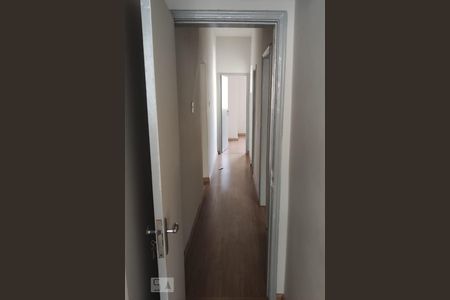 Corredor  de apartamento para alugar com 3 quartos, 92m² em Tijuca, Rio de Janeiro