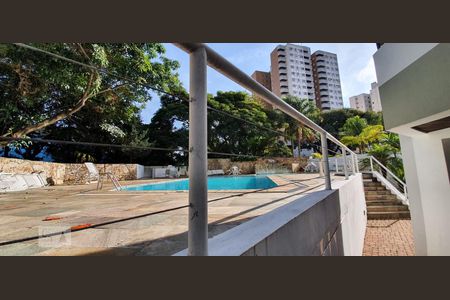 Studio à venda com 45m², 1 quarto e 1 vaga Studio à venda com 45m², 1 quarto e 1 vagaPiscina