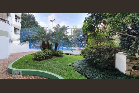 Studio à venda com 45m², 1 quarto e 1 vaga Studio à venda com 45m², 1 quarto e 1 vagaÁrea comum - quadra poliesportiva