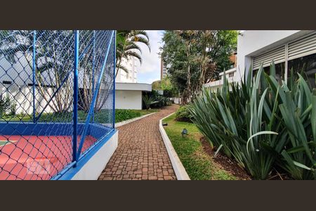 Studio à venda com 45m², 1 quarto e 1 vaga Studio à venda com 45m², 1 quarto e 1 vagaÁrea comum - quadra poliesportiva