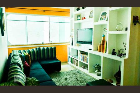 Sala de apartamento para alugar com 2 quartos, 58m² em Taboão, São Bernardo do Campo