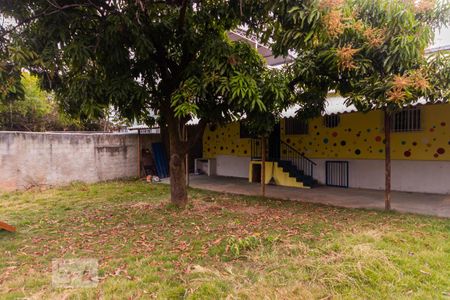 Quintal de casa para alugar com 3 quartos, 203m² em Jardim Leblon, Belo Horizonte