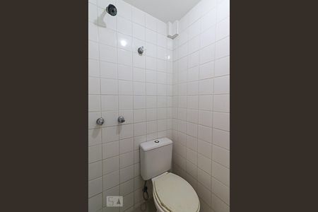 Apartamento para alugar com 136m², 3 quartos e 2 vagas Apartamento para alugar com 136m², 3 quartos e 2 vagasBanheiro de Serviço