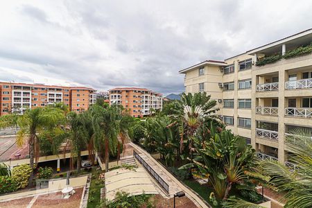 Apartamento para alugar com 136m², 3 quartos e 2 vagas Apartamento para alugar com 136m², 3 quartos e 2 vagasVista do Quarto 2