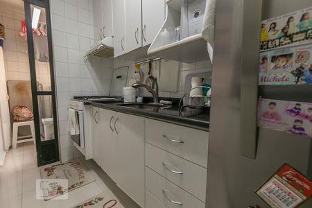 Apartamento à venda com 64m², 2 quartos e 2 vagasCozinha