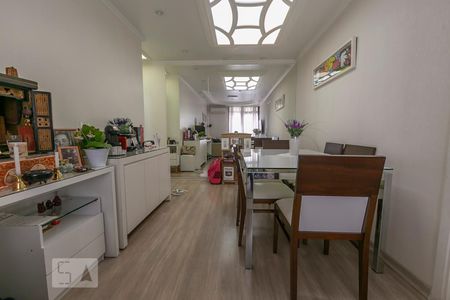 Apartamento à venda com 64m², 2 quartos e 2 vagasSala