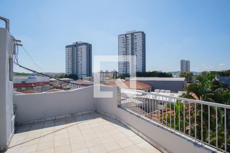 Casa para alugar com 75m², 2 quartos e 1 vagaTerraço