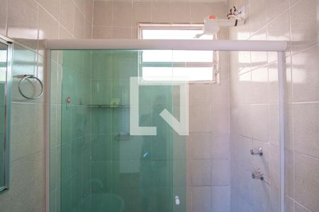 Banheiro da Suíte de casa para alugar com 2 quartos, 75m² em Vila Carrão, São Paulo