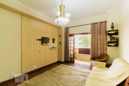 Apartamento para alugar com 120m², 3 quartos e sem vaga Apartamento para alugar com 120m², 3 quartos e sem vagaSala