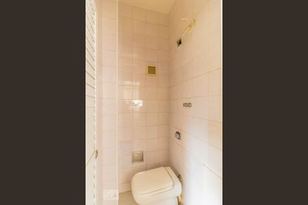 Apartamento para alugar com 120m², 3 quartos e sem vaga Apartamento para alugar com 120m², 3 quartos e sem vagaBanheiro de Serviço