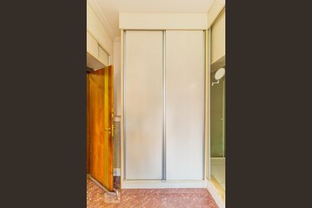 Apartamento para alugar com 120m², 3 quartos e sem vaga Apartamento para alugar com 120m², 3 quartos e sem vagaSuíte