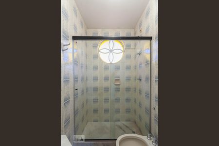 Apartamento para alugar com 85m², 3 quartos e 2 vagas Apartamento para alugar com 85m², 3 quartos e 2 vagasBanheiro social