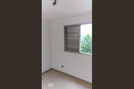Quarto 1 de apartamento para alugar com 2 quartos, 65m² em Vila São Paulo, São Paulo