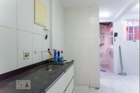 Apartamento à venda com 65m², 2 quartos e sem vaga Apartamento à venda com 65m², 2 quartos e sem vagaCozinha