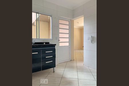 Casa de condomínio à venda com 80m², 3 quartos e 1 vagaCozinha