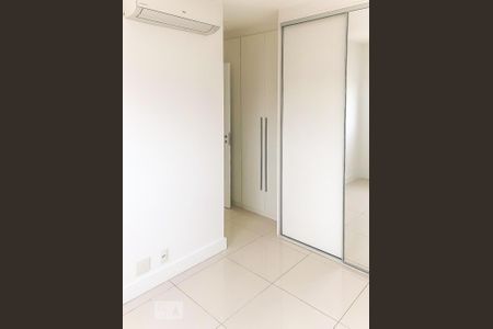 Suíte de apartamento para alugar com 2 quartos, 84m² em Pinheiros, São Paulo