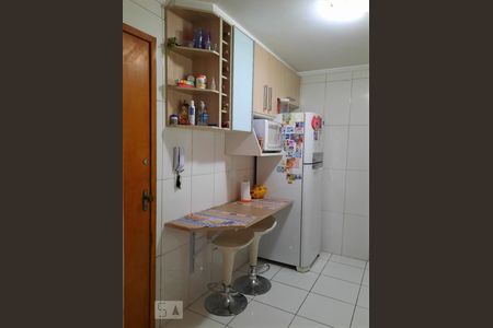 Cozinha de apartamento à venda com 2 quartos, 53m² em Vila Amélia, São Paulo