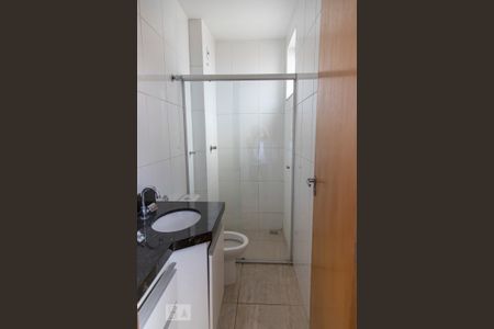 Banheiro da Suíte de apartamento para alugar com 3 quartos, 82m² em Padre Eustáquio, Belo Horizonte