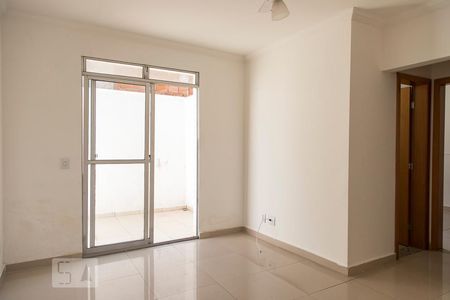 Apartamento para alugar com 3 quartos, 82m² em Padre Eustáquio, Belo Horizonte