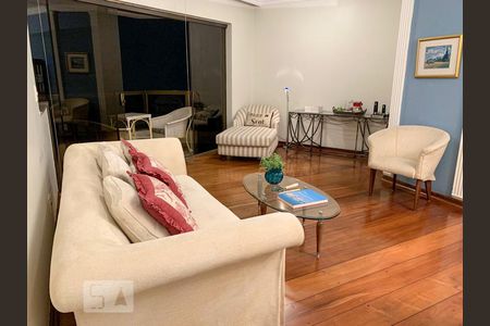 Apartamento à venda com 125m², 3 quartos e 2 vagasSala