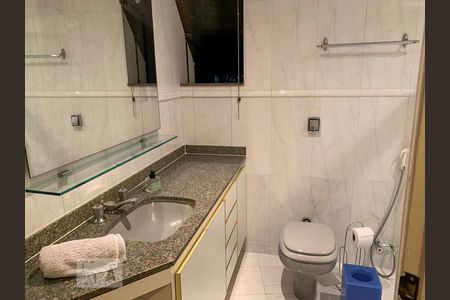Apartamento à venda com 125m², 3 quartos e 2 vagasBanheiro 2
