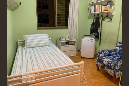 Apartamento à venda com 125m², 3 quartos e 2 vagasQuarto 2