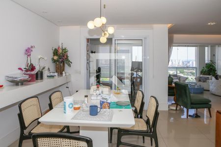 Sala de apartamento para alugar com 4 quartos, 241m² em Água Branca, São Paulo