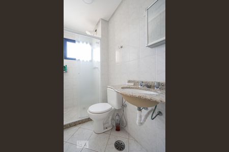 Banheiro social de apartamento para alugar com 3 quartos, 75m² em Cidade Mãe do Céu, São Paulo