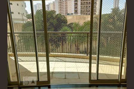 Apartamento à venda com 122m², 3 quartos e 2 vagas Apartamento à venda com 122m², 3 quartos e 2 vagasSacada