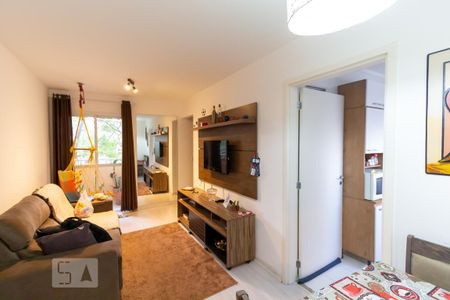 Sala de apartamento para alugar com 2 quartos, 51m² em Paraisópolis, São Paulo