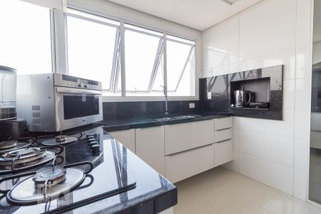 Apartamento à venda com 101m², 3 quartos e 2 vagasCozinha
