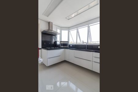 Apartamento à venda com 101m², 3 quartos e 2 vagasCozinha