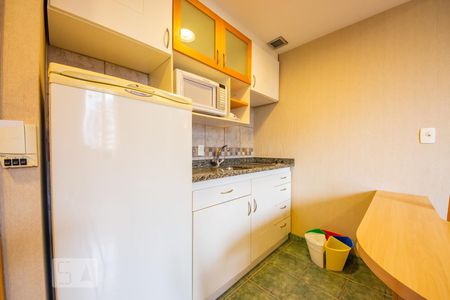 Cozinha  de apartamento à venda com 1 quarto, 36m² em Rio Branco, Porto Alegre