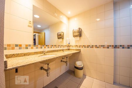 Apartamento à venda com 36m², 1 quarto e sem vagaVestiário masculino 