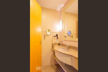 Apartamento à venda com 36m², 1 quarto e sem vagaBanheiro 