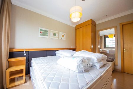 Quarto  de apartamento à venda com 1 quarto, 36m² em Rio Branco, Porto Alegre