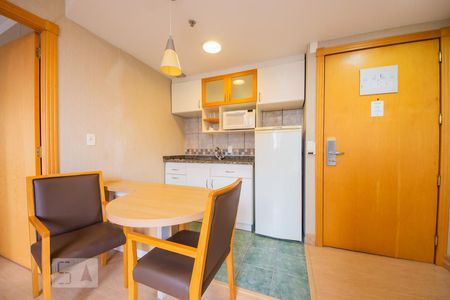 Cozinha  de apartamento à venda com 1 quarto, 36m² em Rio Branco, Porto Alegre