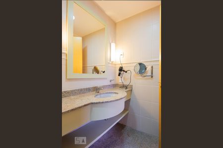 Apartamento à venda com 36m², 1 quarto e sem vaga Apartamento à venda com 36m², 1 quarto e sem vagaBanheiro