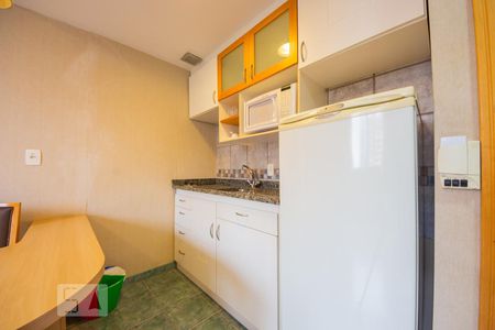 Cozinha  de apartamento à venda com 1 quarto, 36m² em Rio Branco, Porto Alegre