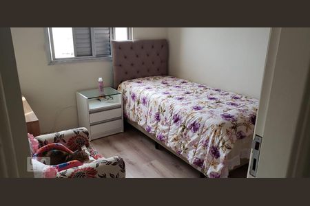 Apartamento à venda com 77m², 3 quartos e sem vagaQuarto