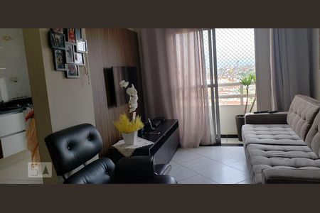 Apartamento à venda com 77m², 3 quartos e sem vagaSala