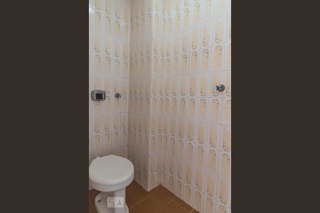 Apartamento para alugar com 88m², 2 quartos e sem vaga Apartamento para alugar com 88m², 2 quartos e sem vagaBanheiro de Serviço