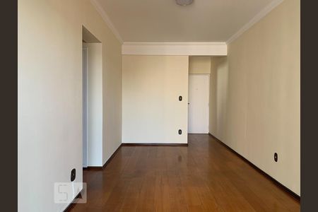 Sala de apartamento para alugar com 1 quarto, 50m² em Bosque, Campinas