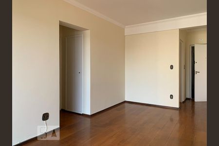 Sala de apartamento para alugar com 1 quarto, 50m² em Bosque, Campinas