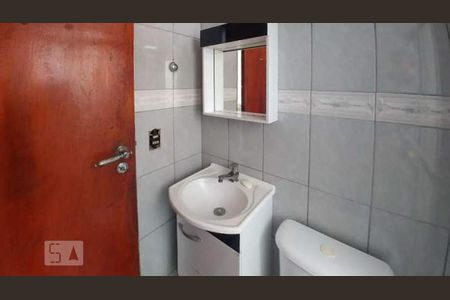 Banheiro de apartamento para alugar com 2 quartos, 54m² em Vila Sílvia, São Paulo