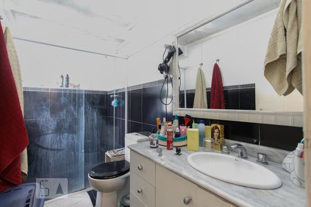 Apartamento à venda com 79m², 2 quartos e 1 vaga Apartamento à venda com 79m², 2 quartos e 1 vagaBanheiro Social