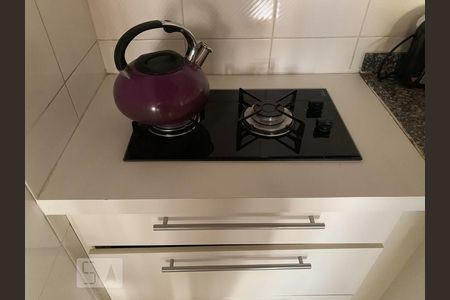Cozinha de apartamento para alugar com 1 quarto, 48m² em Centro, Campinas