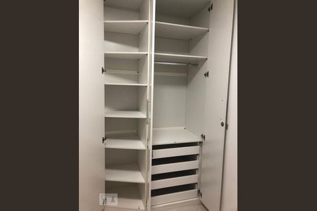 Apartamento para alugar com 63m², 3 quartos e sem vagaQuarto